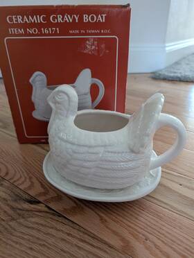 16171 Abc 1992 Distributing Inc Ceramic Gravy Boat With Base Plate #16171