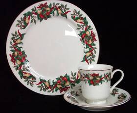 962270 Amc Ftchristmas Bountyft Dinnerware Set Of 12 In Box