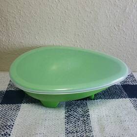 P03068 Americanmaid American Maid Guacamole 30 Oz Avocado Shaped Bowl With Lid Dishwasher Safe Green