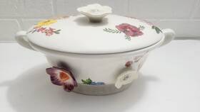 Ac18-35-1202 Anthropologie Nathalie Lete Titania Floral Lidded Serving Bowl / Tureen