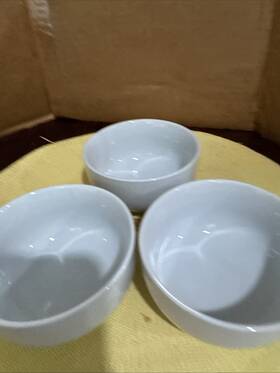 4.375inx2.25 Better Homes & Gardens 013302520077 Three And White Round Porcelain Bowl Sm Coupe Inch