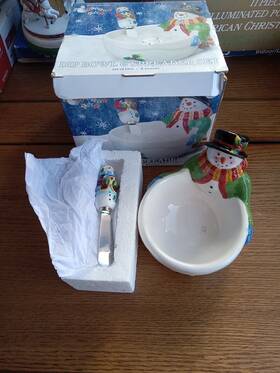 8ozs Boston Warehouse 026602745620 Designed By Susan Winger Frosty Fun Dip Bowl Spreader Set