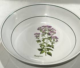 C05020 Certified International Corp Herb Garden Marjoram Pasta Serving Bowl