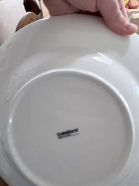 228-985 Crate And Barrel Restaurant Rimmed Pasta Bowl White Extra Large 12 Inch Porcelain