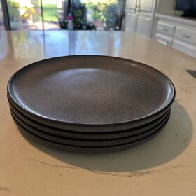 447071 Crate And Barrel Wren Dinner Plates Matte Dark Grey Stoneware 10.6 Inch Set Of 4