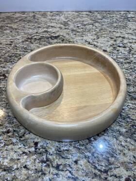 555-223 Crate And Barrel Beech Wood Chip Dip Serving Bowl Tray 12 Inch Thailand Party