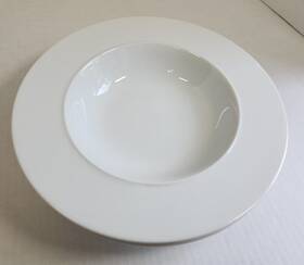 6427730 Crate And Barrel 3 Epoch White Rimmed Soup Bowls Kathleen Wills Japan