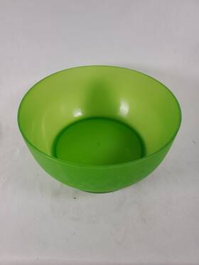 441-132 Crate Barrel Green Plastic Chili Salad Picnic Bowl