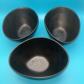 359-472 Crate & Barrel Cb2 Set Of 3 And Oblong Shaped Fleck Black Glaze Soup Bowl Rare Used