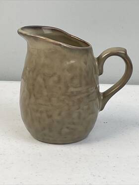 19091 Cravings By Chrissy Teigen Stoneware Creamer Dishwasher And Microwave Safe B321
