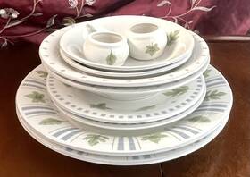 Damon Wood 737851150454 Two- 5 Pc Sets Wsp Stoneware Green Leaf Plates/ Bowls