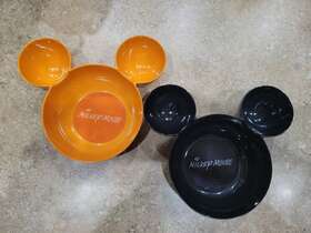 Disney 766169231098 2 Mickey Mouse Ears Melamine Bowls 1 Black And Orange Snacks