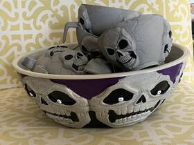 Easter Unlimited 023168083074 Vintage 1990s Halloween Skulls Skeleton Punch Bowl And 15 Cups Set