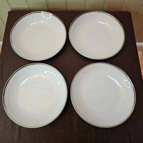 900p Fukagawa Arita #900p Japan 7 Inch Soup Pasta Bowls White With Silver Rim Set Of 4