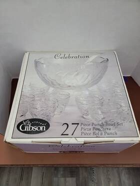 41273.27 Gibson Punch Bowl Set Complete 27 Pc Celebration With Base/ Ladle/clips Nos