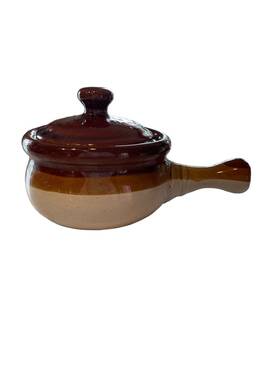 107576.01 Gibson Home French Onion Soup Crock Bowl With Handle And Lid