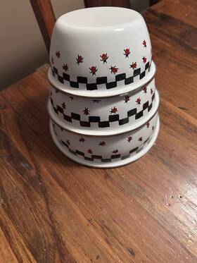 Golden Rabbit 619119302235 The Enamelware - Set Of 3 Nesting Bowls No Lids