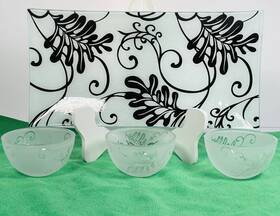 Gorham 81/913 Smoked Floral 14 Inch Hip And Dip Condiment Tray With 3 Dipping Bowls