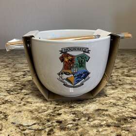 Hp1547kd Harry Potter Wizarding World/hogwarts 20-ounce Ramen Bowl With Chopsticks