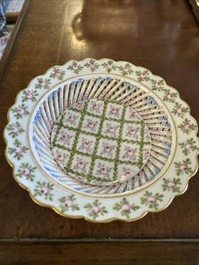 7376 Herend 876 Hand Painted Floral Reticulated Open Basket Potpourri Bowl 6 Inch Dia 2 H