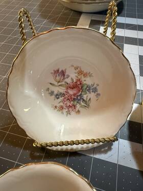 Homer Laughlin L52n8 Virginia Rose Pattern 5 Inch Fruit Bowls - 4