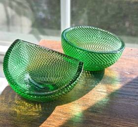 Ikea 805.501.59 2 X Omsesidig Decorative Mini Serving Bowls Green/glass Limited Edition