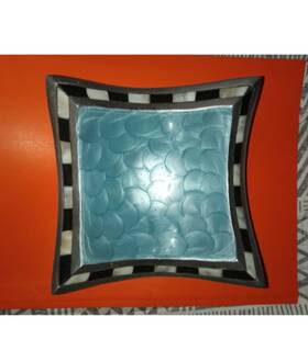 Julia Knight 879787002589 Mother Of Pearl / Onyx Classic Pagoda Square Bowl Made In India