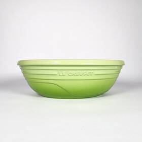 Le Creuset 630870034791 Large Oval Serving Bowl 3.6 Quart Mixing Kiwi Green Retired Model