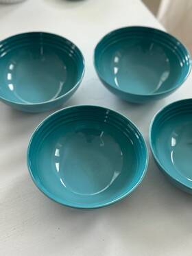 Le Creuset 843251177332 Stoneware Set Of Soup Or Cereal Bowls 22 Ounce Caribbean Blue Teal