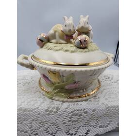 Lenox 6376545 Occasions Easter Bunny Covered Candy Dish Ivory China Gold Trim