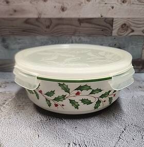 815874 Lenox 882864268112 Holiday Holly Berry Serve And Store Bowl With Locking Lid #815874
