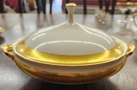 M139 Lenox Vintage Westchester Covered Vegetable Dish Gold Backstamp