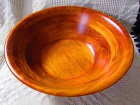 Lipper International 026914264000 Liooer Cherry Finished 14 Inch Wood Salad Bowl