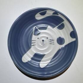 Made In Japan 844815049515 5.5 Inch Round Snack Plate Blue And White Cat Vintage Retro Looking