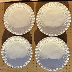 Mlj23 Maioliche Jessica 4 White Dinner Plate Italy 11 Inch Fluted Scrolls Dots