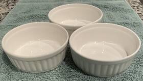 Nh3-1054 Martha Stewart The For Macy S Set Of 3 Dessert/cream Br L E Dishes 5 Inch