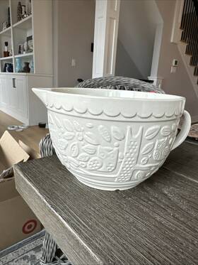 2001.787 Mason Cash Batter Bowl 2 Quart Chip-resistant Earthenware Cream Finish Oven Safe
