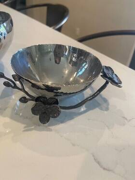 Michael Aram 790824071552 Beautiful Designer Black Orchid Nut Bowl 6 3/4 Inch With Flowers