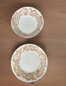 M8698 Midwinter Set Of 2 W R Ltd Stonehenge Seascape Shells 6 1/2 Inch Cereal Bowls