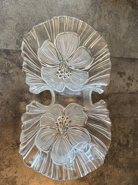Mikasa 134/345 2 Part Server Hibiscus Frost 13 Inch Divided Candy Dish Embossed With Box