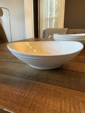 Mikasa 641265420631 4 Swirl White Vegetable Bowl