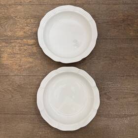 Mikasa Kt057 French Countryside White Scalloped 10 Inch Serving Bowls Set Of 2 Small Chips