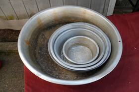 5432 Mirro - Trademark On Bottom Great Grandmas Vintage Aluminum Dish Pans And Bowls Set X5