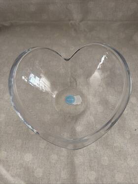 Namb 672275003514 Nambe Glass Heart Shape Bowl For Home Decor Or Serveware Medium 8.50 Inch Clear