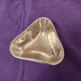 Mt-0929 Namb Nambe 6 Inch Tri-corner Serving Bowl Mt 0929 Karim Rashid 2016 Metal Alloy