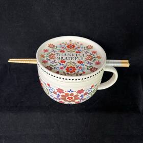 Plts001 Natural Life Ramen Soup Bowl Set With Chopsticks Lid Handle Floral Design 5in
