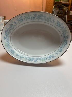 2227 Noritake 0val Milford Serving Bowl 9.6 X 7.25