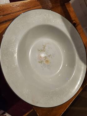 2963 Noritake Ireland Anticipation 9 Inch Rimmed Soup Bowl