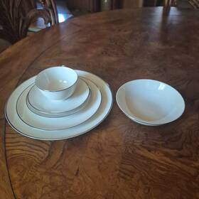 9727 Noritake Simplicity 6 Piece Place Setting Mint Have 12 Available