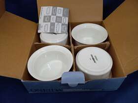 U110614 Oneida Set Of 4 White Ovenbrite Ramekin/ Serving Bowls See Pics
